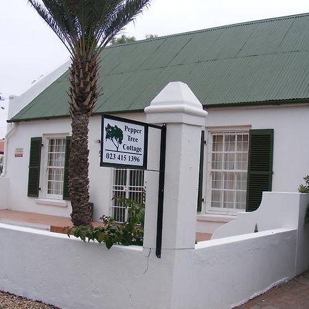 Pepper Tree Accommodation Бофорт-Уэст Номер фото